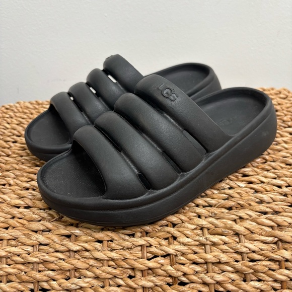 Ugg‎ Sport Yeah Slide Sandal in Black Kids Size 2. - Picture 3 of 7